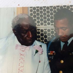 Meet your Posher, Melvin